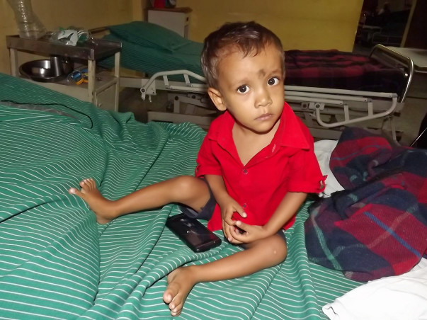 2-year-old Sayan is suffering from heart disease and needs our help
