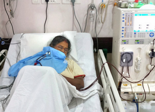 Save my Mother, she is suffering from Both Kidney Failure