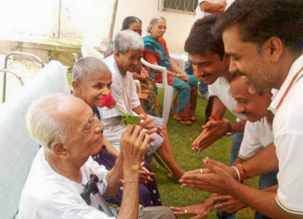 Save these Helpless Grandparents from Being Homeless