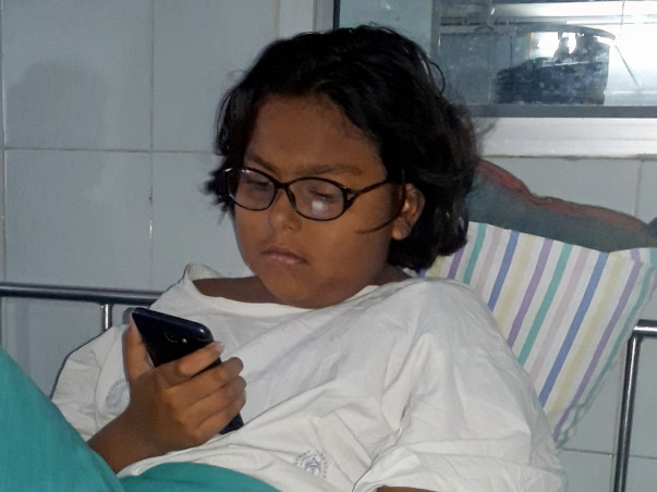 Help Srijani Suffering From Kidney Failure.
