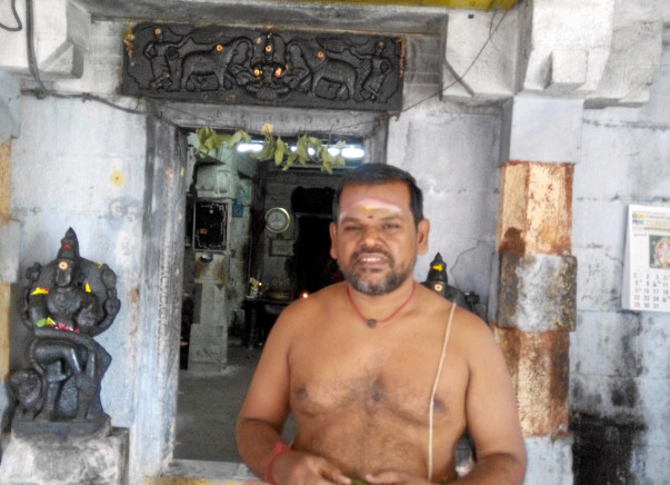 Help a poor sivan temple
purohithar