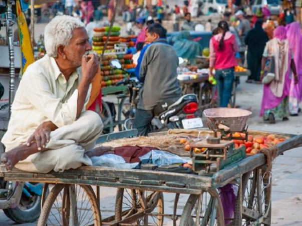 How about we Be Po-Lite This Diwali - Help Me Empower a Street Vendors