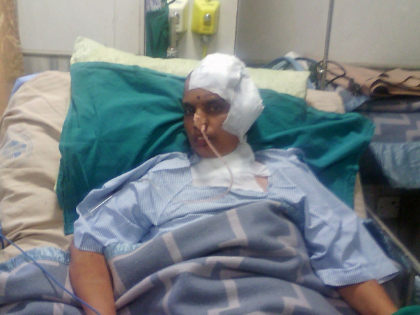 Fundraising to help Ratanabai Patil with her medical treatment. She is in ICU and cannot afford the treatment. Let's help her!