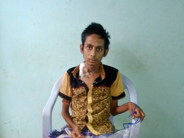 Help Enugonda Venkata Naresh Unerwent Treatment For Kidney Problem