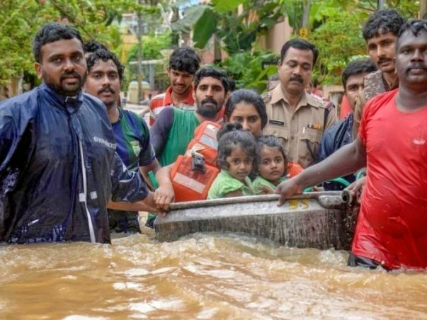 REBUILD KERALA! Help 100 families get back on their feet. Donate Now!