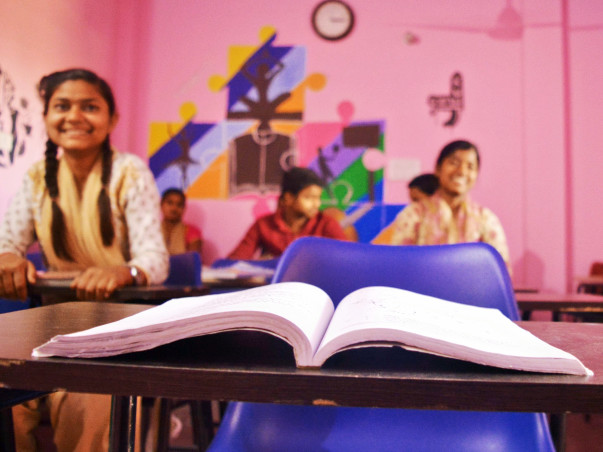 Help Gyankunj Provide Computer Education To Underprivileged Kids.