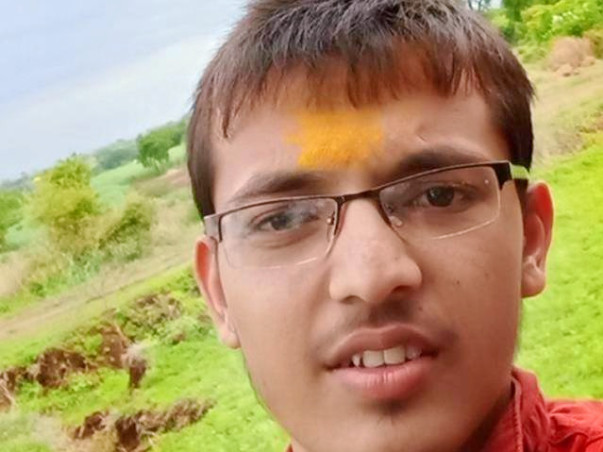 Help Akshay to get coaching