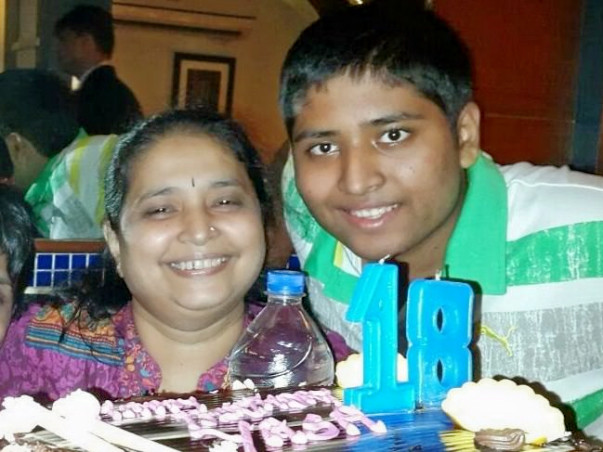 Help Hemali Fight Against Cancer And Live For Her Son