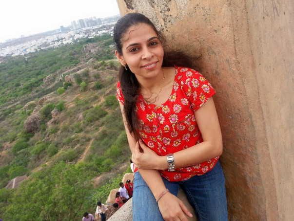 Help Meenakshi To Get Rid Of Scoliosis Disease