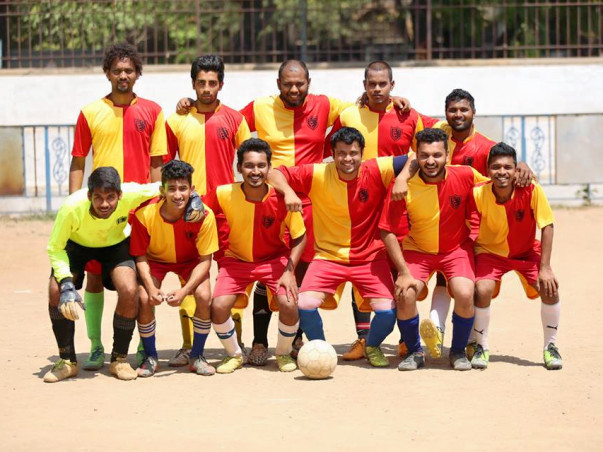 Fundraising to support the Chincholi football club by providing the players with kits and equipments!