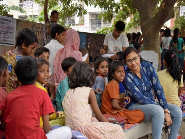 Help Feeding 100 Slum Area children....One time meal