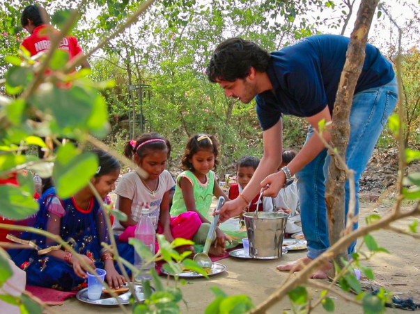 Support Sushil to feed and educate 1000 slum children