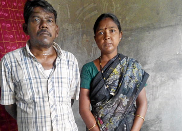 Help Harish And His Wife For Their Two Girl Children