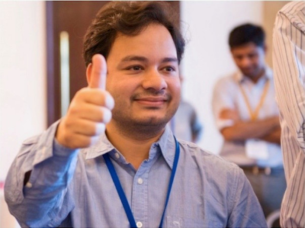 Support Manish to attend Dasra Leadership Program.