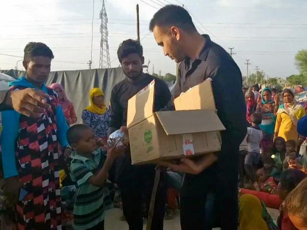 Help & Support Poor Children
