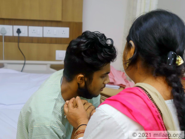 Help Alqab Khan Fight Osteosarcoma