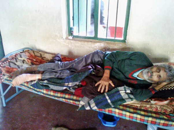 Help my father for Kidney treatment