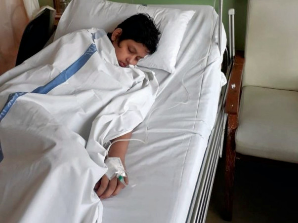 Teenager Fights Cancer Fearlessly, Parents Need Help to Save Her