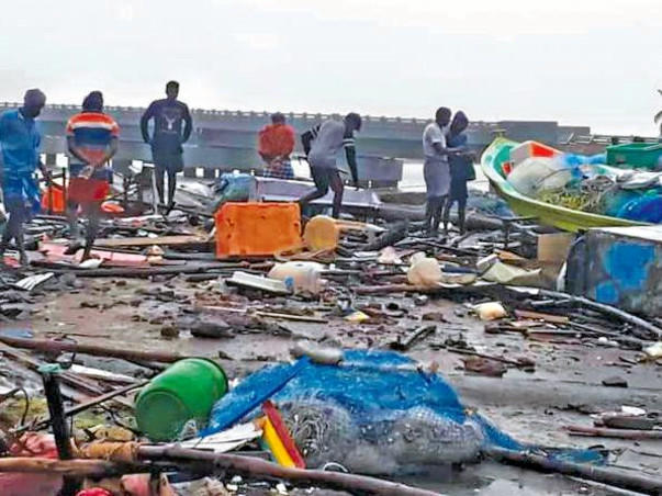 Help Gaja Cyclone Victims in Nagapattinam