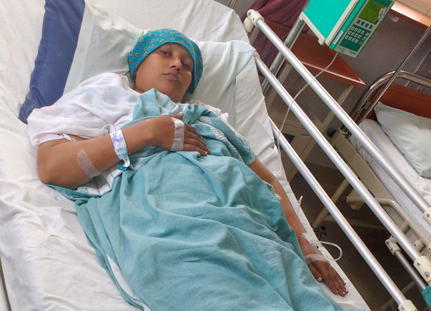 Help Naheeda Fight Cancer