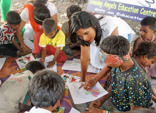 Free Computer Education for poor Girls