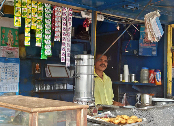 Help Tea shop guy daughter's education - Pursuing Medicine