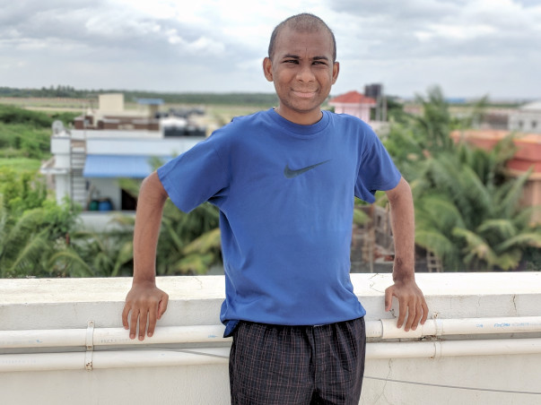 Help parentless Pravin to undergo treatment