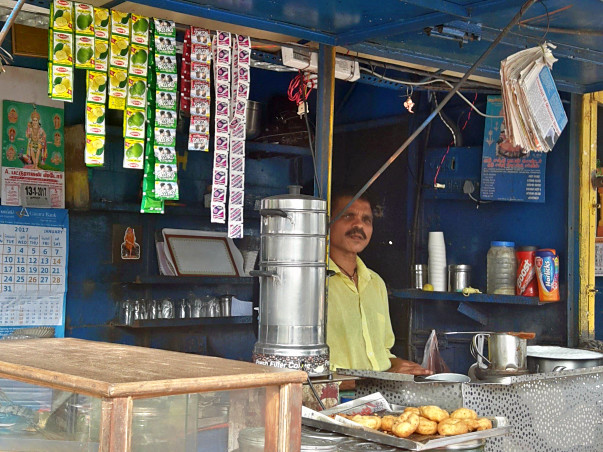 Help Tea shop guy daughter's education - Pursuing Medicine
