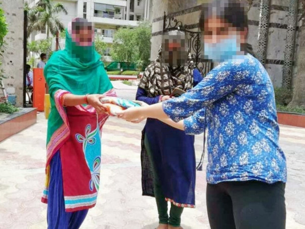 Donate A Sanitary Pad In a mission to help 15000 Women