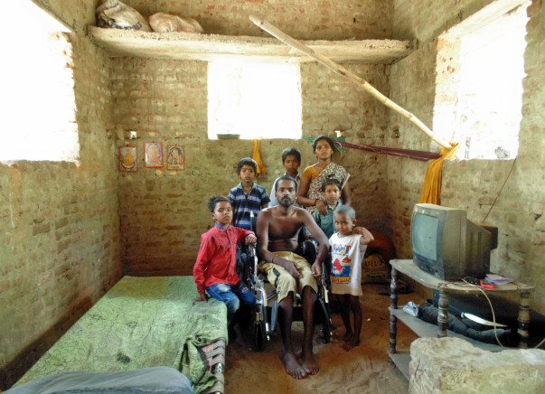 Help Mrs.Jothi to fight poverty & protect her family