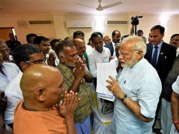 Helping hands as an Indian citizens to kerala flood victims