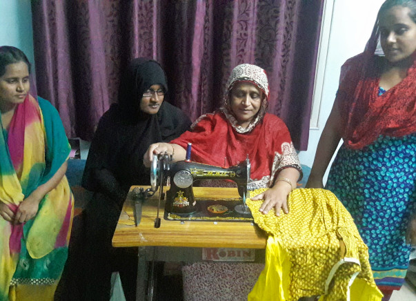 Help Haseena in her empowement - Help her children educate
