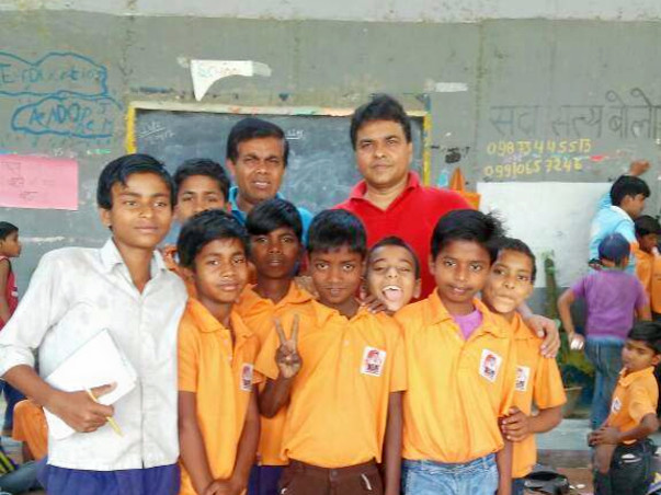 Education for 250 poor street kids @Delhi