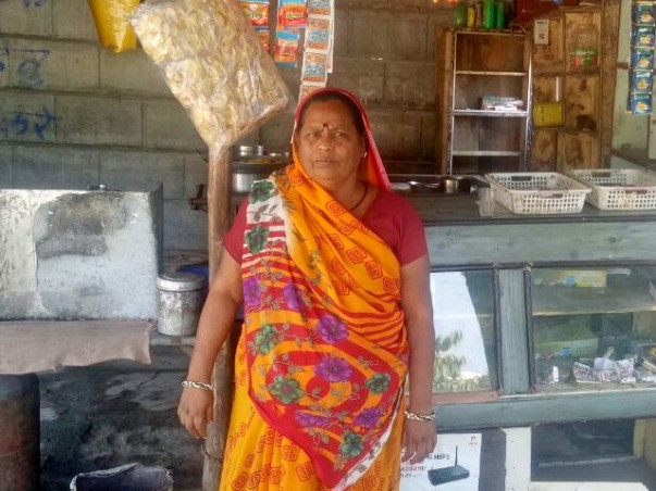 Help Poor Sharmila, A Tea Stall Owner To Fight Cervical Tumor