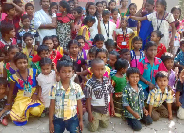Diwali for Under-privileged kids (Thithikum Deepavali)