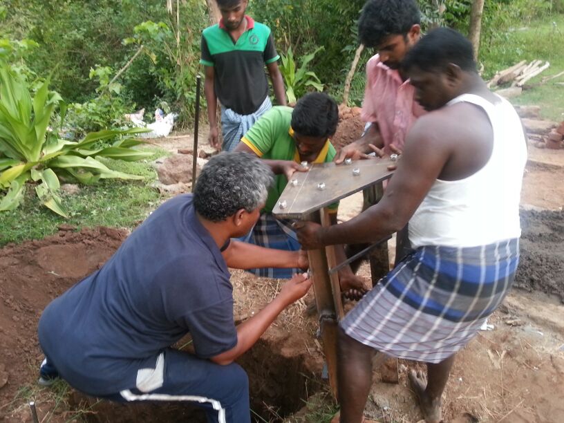 Planting the base of the pillars Planting the base of the pillars